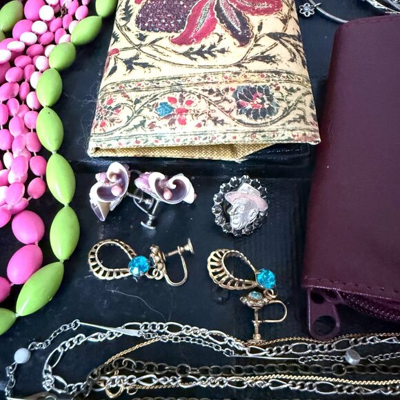 Junk Drawer Jewelry Lot – Assorted Vintage & Costume Pins Bracelets Necklaces - Picture 9 of 10